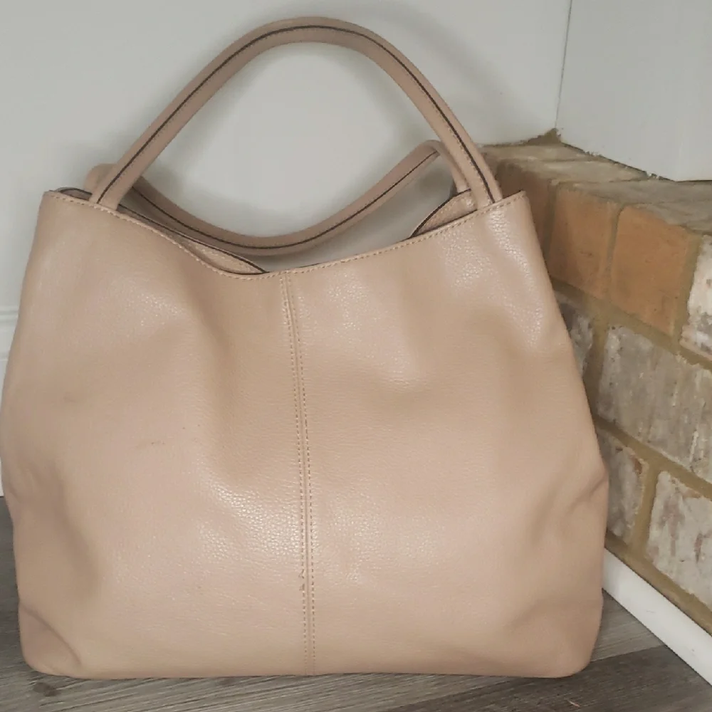 Vince Camuto Tan Leather Tote Bag - Picture 5 of 16